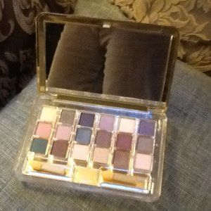 Estee Lauder Deluxe Eyeshadow Compact (18)